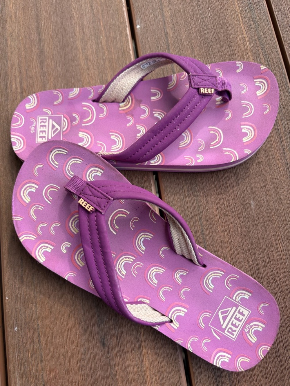 Reef Kids Purple Rainbow Print Flip Flops